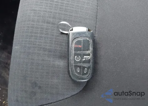 2016 Jeep Cherokee Latitude из США, поврежденный, VIN 1C4PJMCB7GW118036